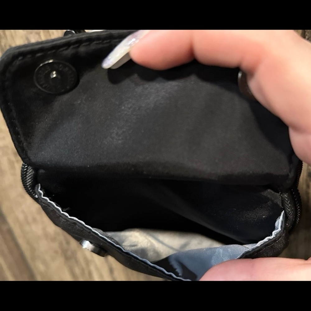 IHKWIP THE EVERYDAY ESSENTIALS CROSSBODY BAG - Picture 8 of 8